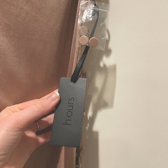 NWT h:ours x REVOLVE - M - Picture 5 of 6